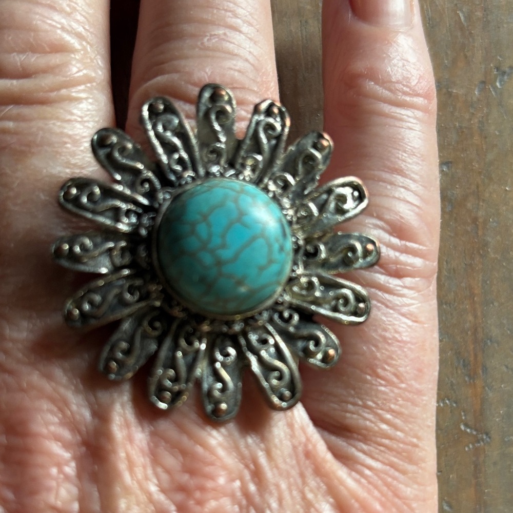 Turquoise and Silver Floral Ring